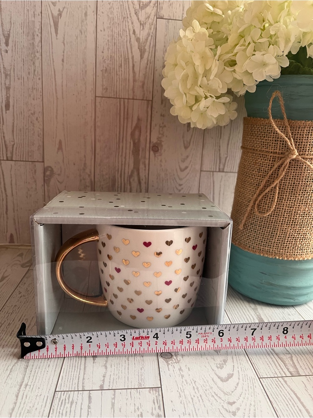 SLANT COLLECTIONS NWT White Ceramic Mug with Gold Handle and Heart Pattern